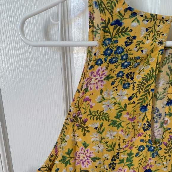 Women’s Medium Old Navy Yellow Floral Tank - Picture 7 of 7